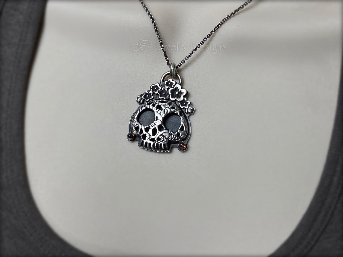 Sterling Skull Queen Pendant - LE Jewelry Designs