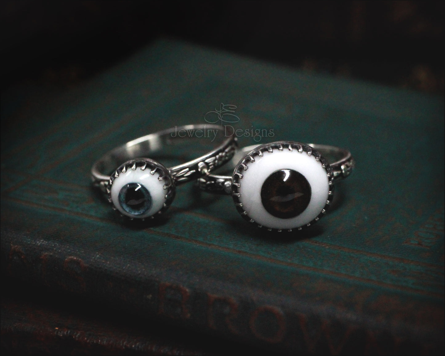 Sterling Glass Eye Ring - LE Jewelry Designs