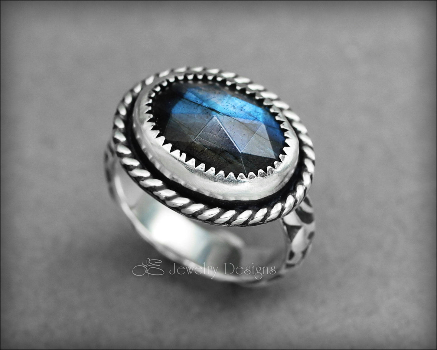 Sterling Oval Rose Cut Labradorite Ring - LE Jewelry Designs