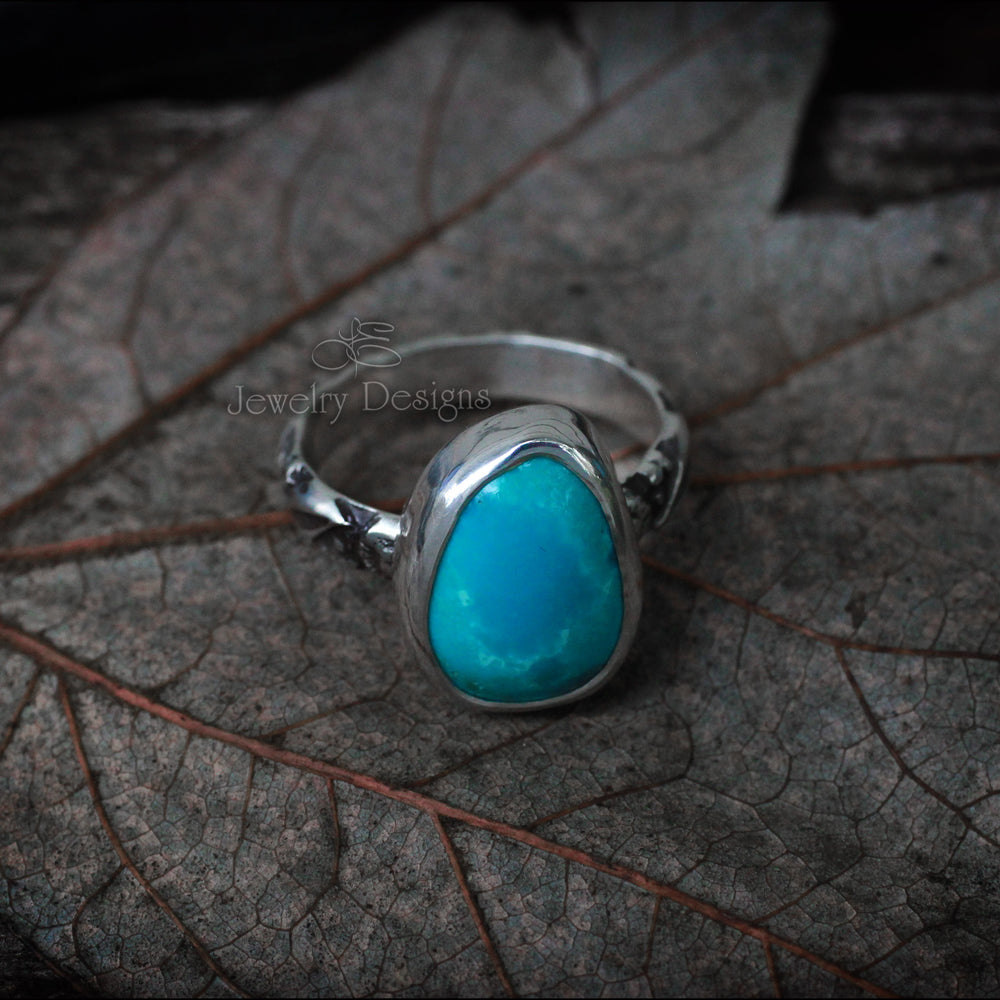 
                  
                    Size 8.75 - Sterling Kingman Turquoise Ring - (RTS) - LE Jewelry Designs
                  
                