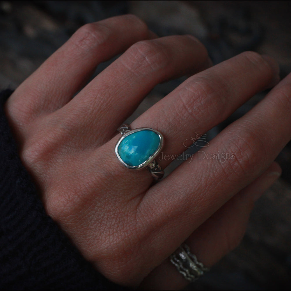 Size 8.75 - Sterling Kingman Turquoise Ring - (RTS) - LE Jewelry Designs