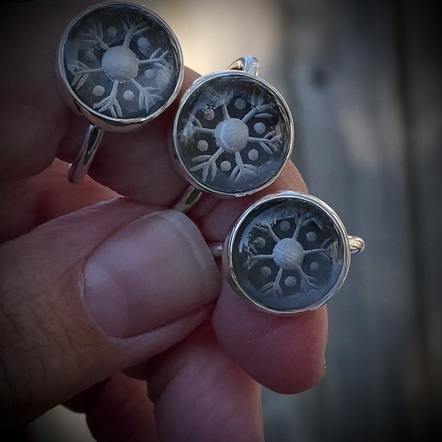 Intaglio Snowflake Ring
