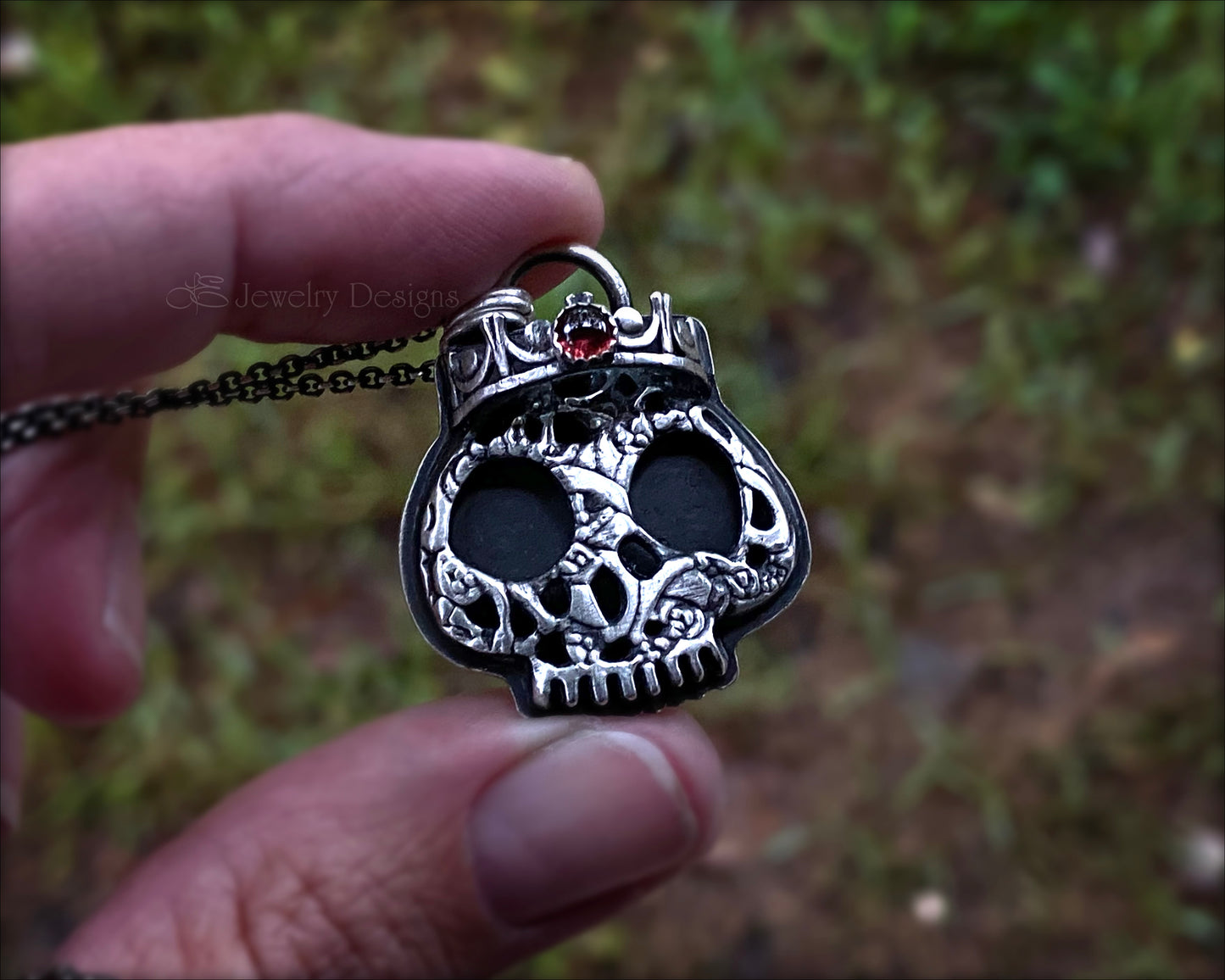 Sterling Skull King Pendant - LE Jewelry Designs