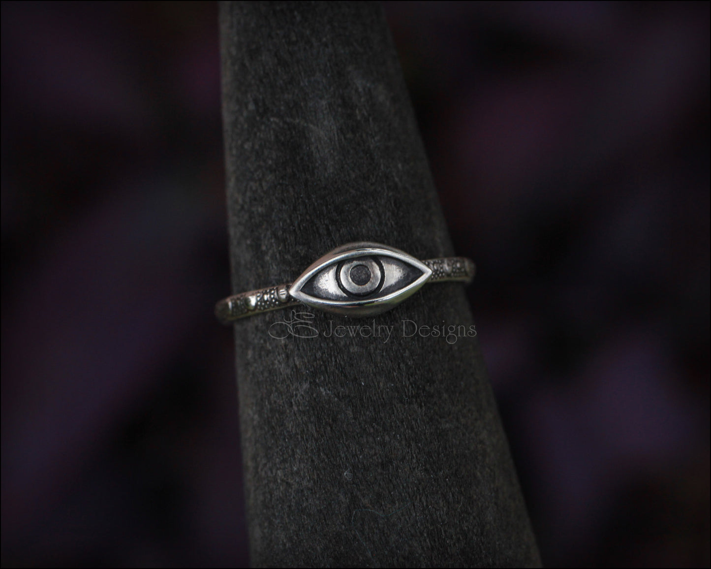 Small Sterling Silver Evil Eye Ring - LE Jewelry Designs