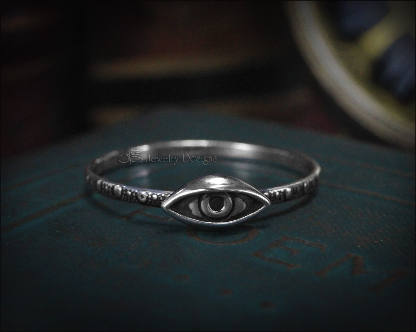 Small Sterling Silver Evil Eye Ring - LE Jewelry Designs