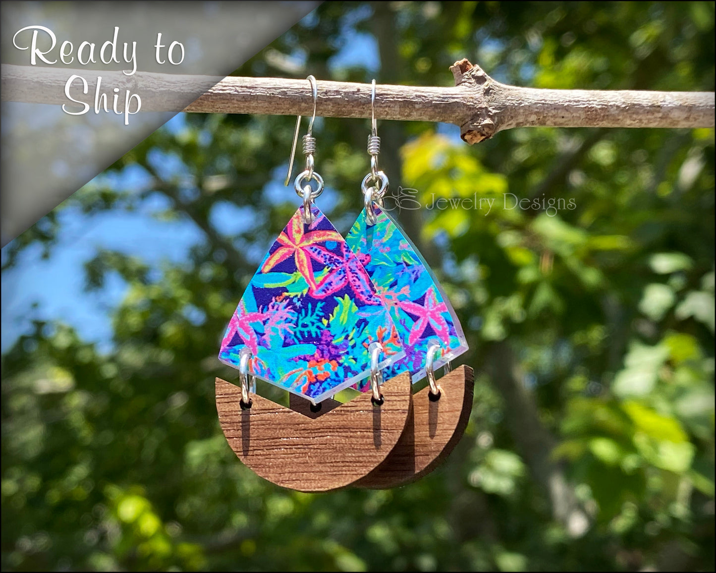 Load image into Gallery viewer, Under The Sea Acrylic Earrings - LE Jewelry Designs
