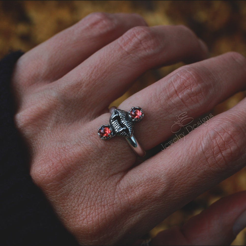 Vampire Fangs & Blood Ring - LE Jewelry Designs
