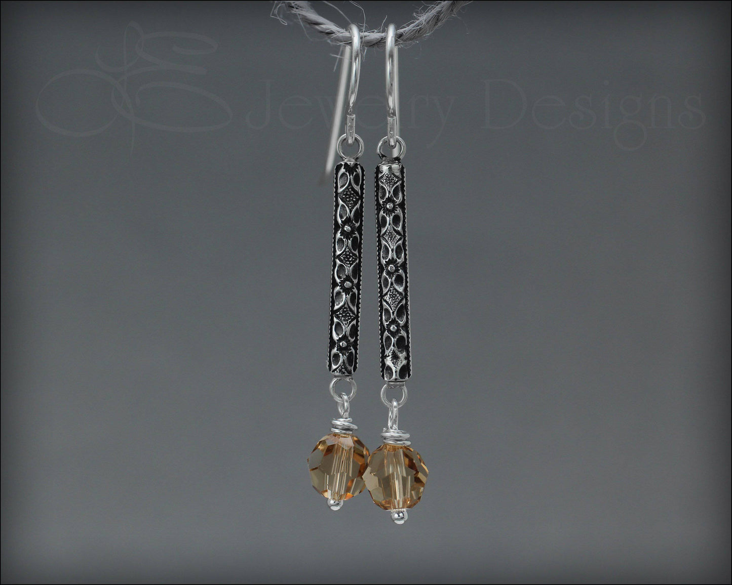 Load image into Gallery viewer, Pattern Bar Swarovski Drops - LE Jewelry Designs
