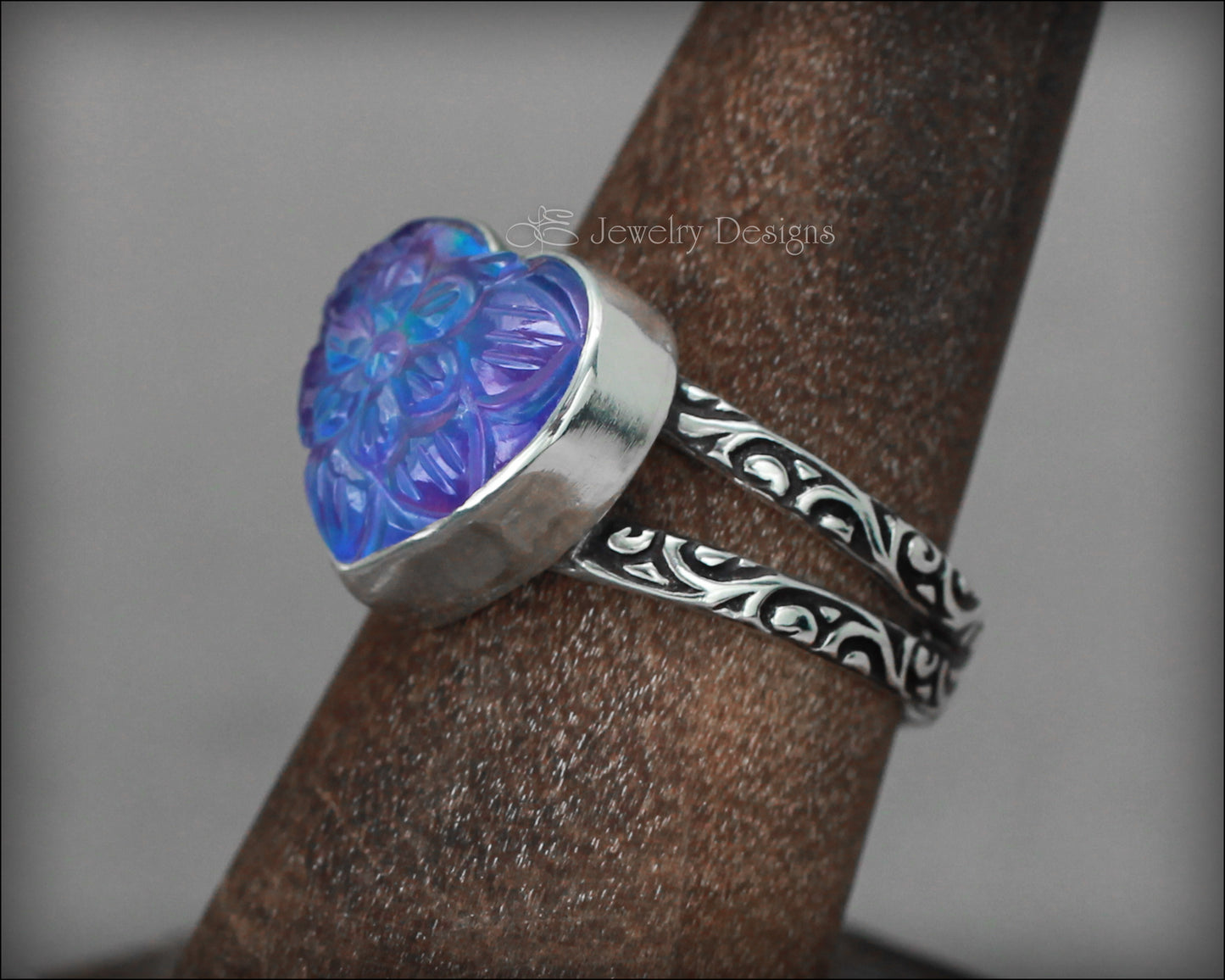 Load image into Gallery viewer, Sterling Carved Aurora Opal Heart Ring - LE Jewelry Designs
